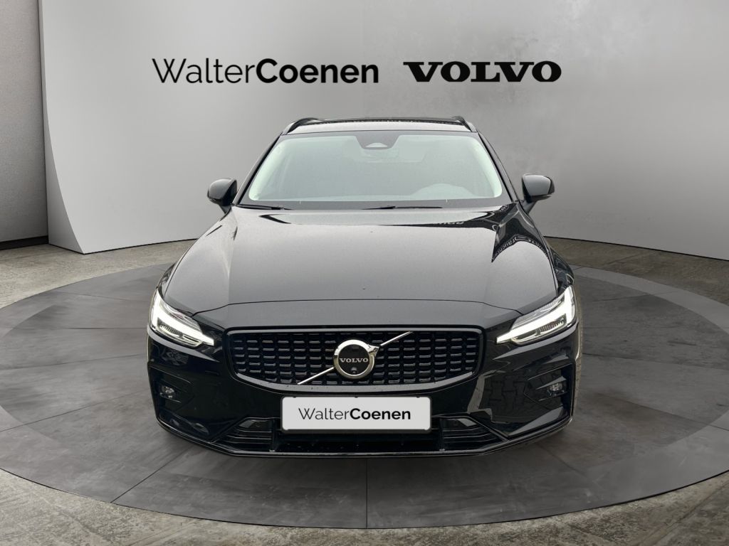 VOLVO V60 B4 B DKG Plus Dark 360° Frontscheibenheizung VOLVO V60 B4 B DKG Plus Dark 360° Frontscheibenheizung