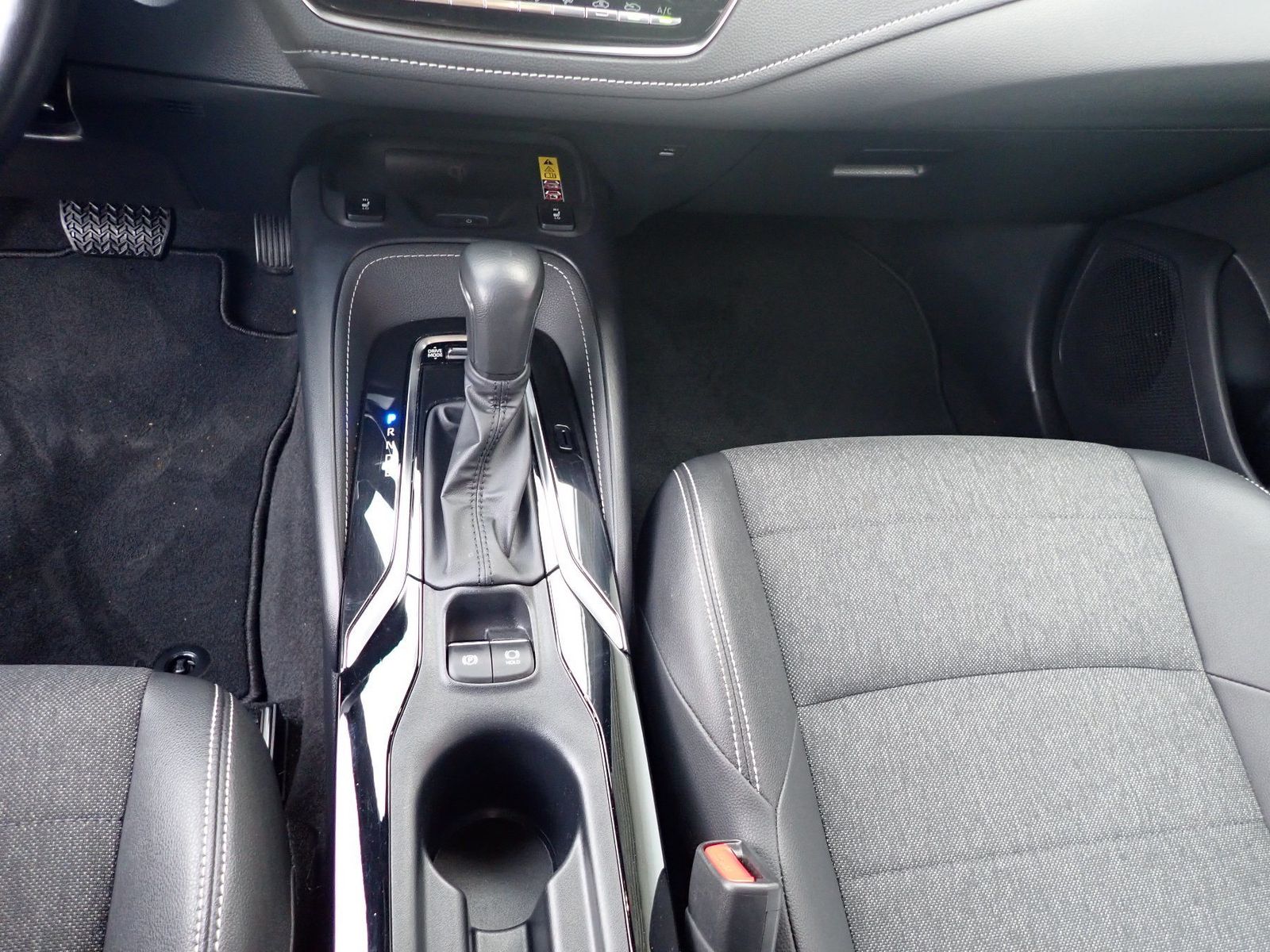 Fahrzeugabbildung Toyota Corolla Hybrid Team D