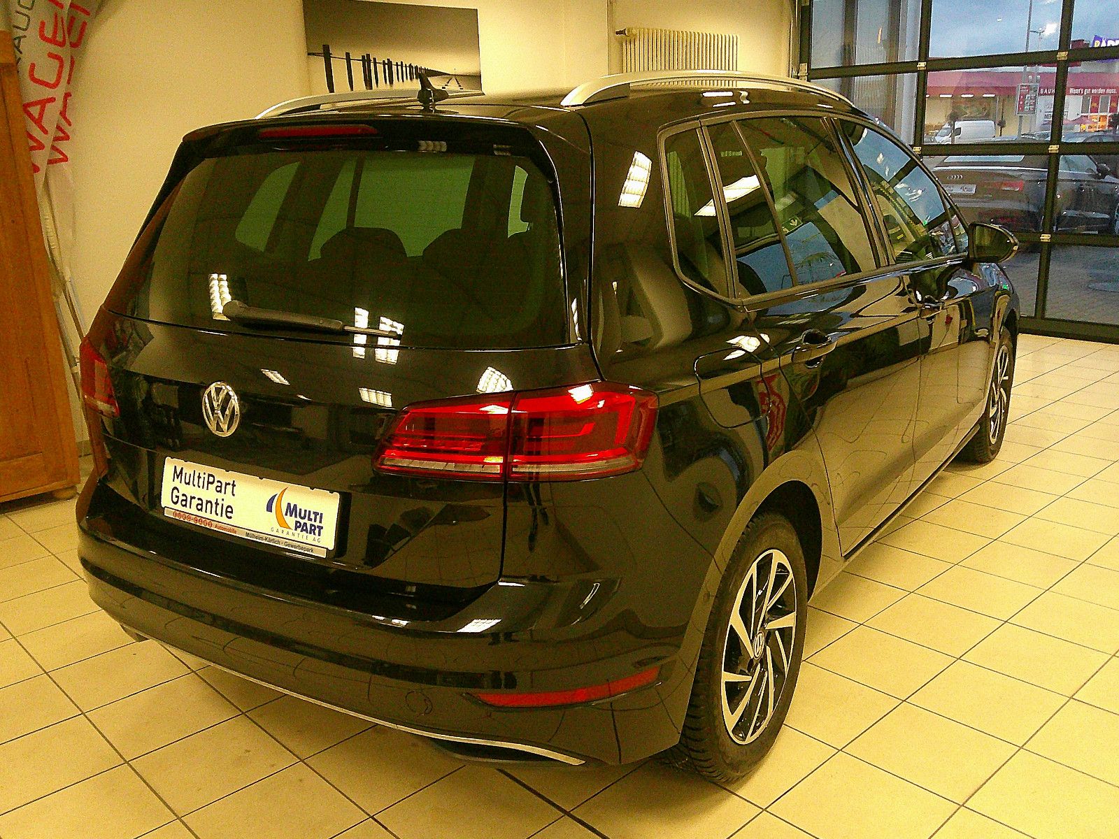 Fahrzeugabbildung Volkswagen Golf Sportsvan VII Join /GARANTIE / NAVI /