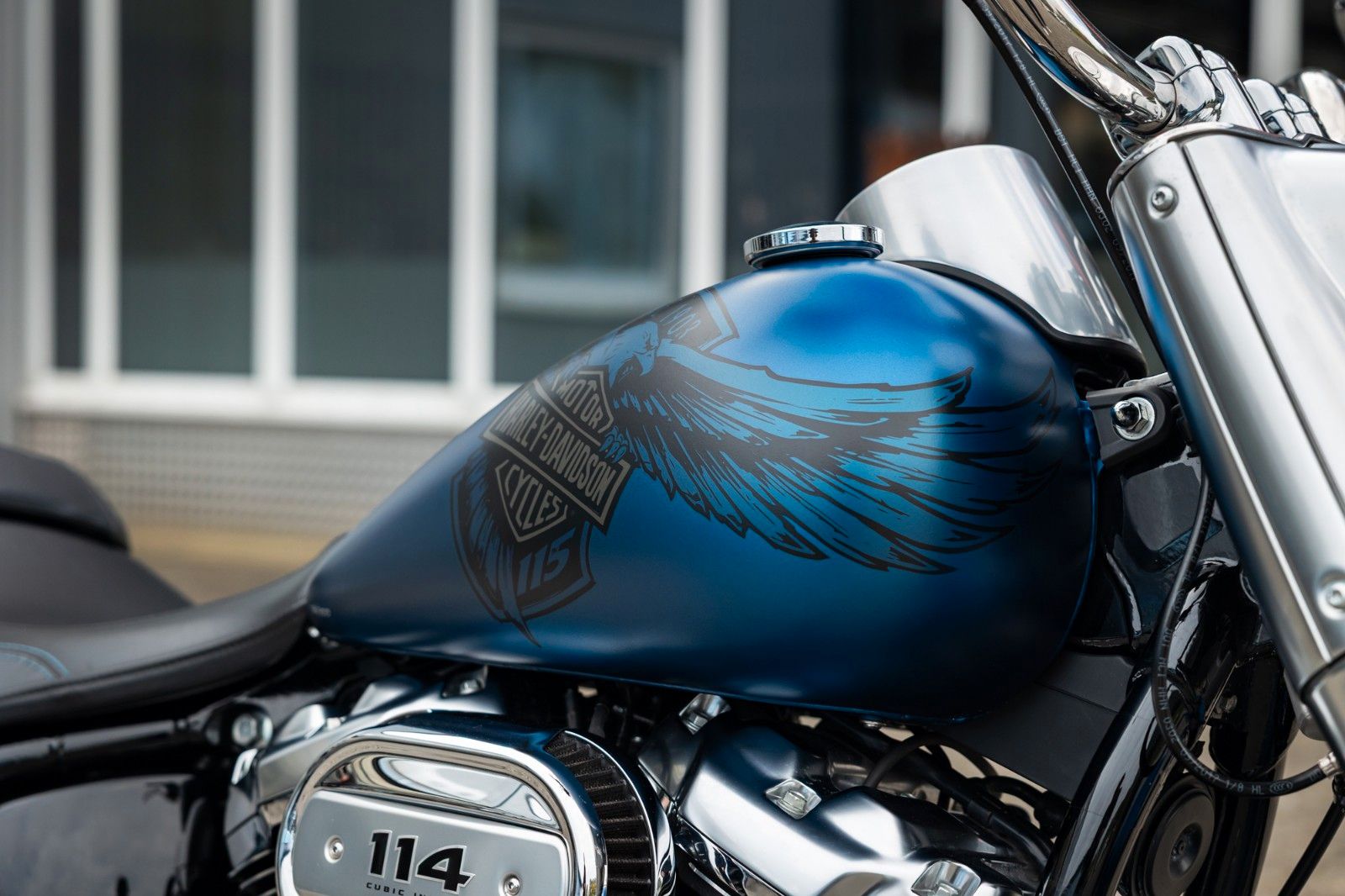 Fahrzeugabbildung Harley-Davidson FLFBS FAT BOY SOFTAIL 114 CUI ANV. JEKILL&HYDE