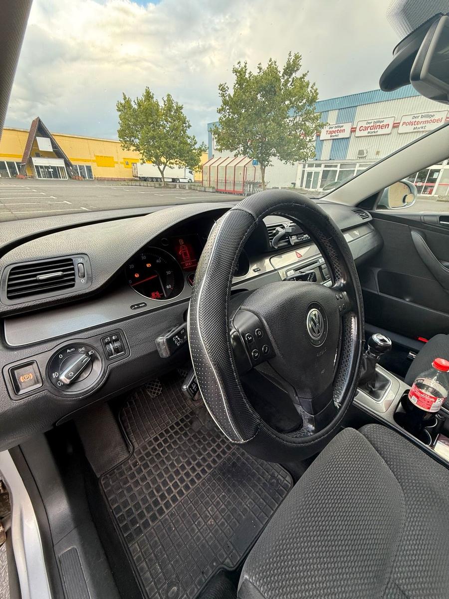 Volkswagen Passat 2007 — вигляд ззаду
