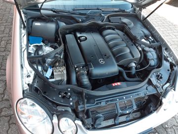 Mercedes E 220 - 6