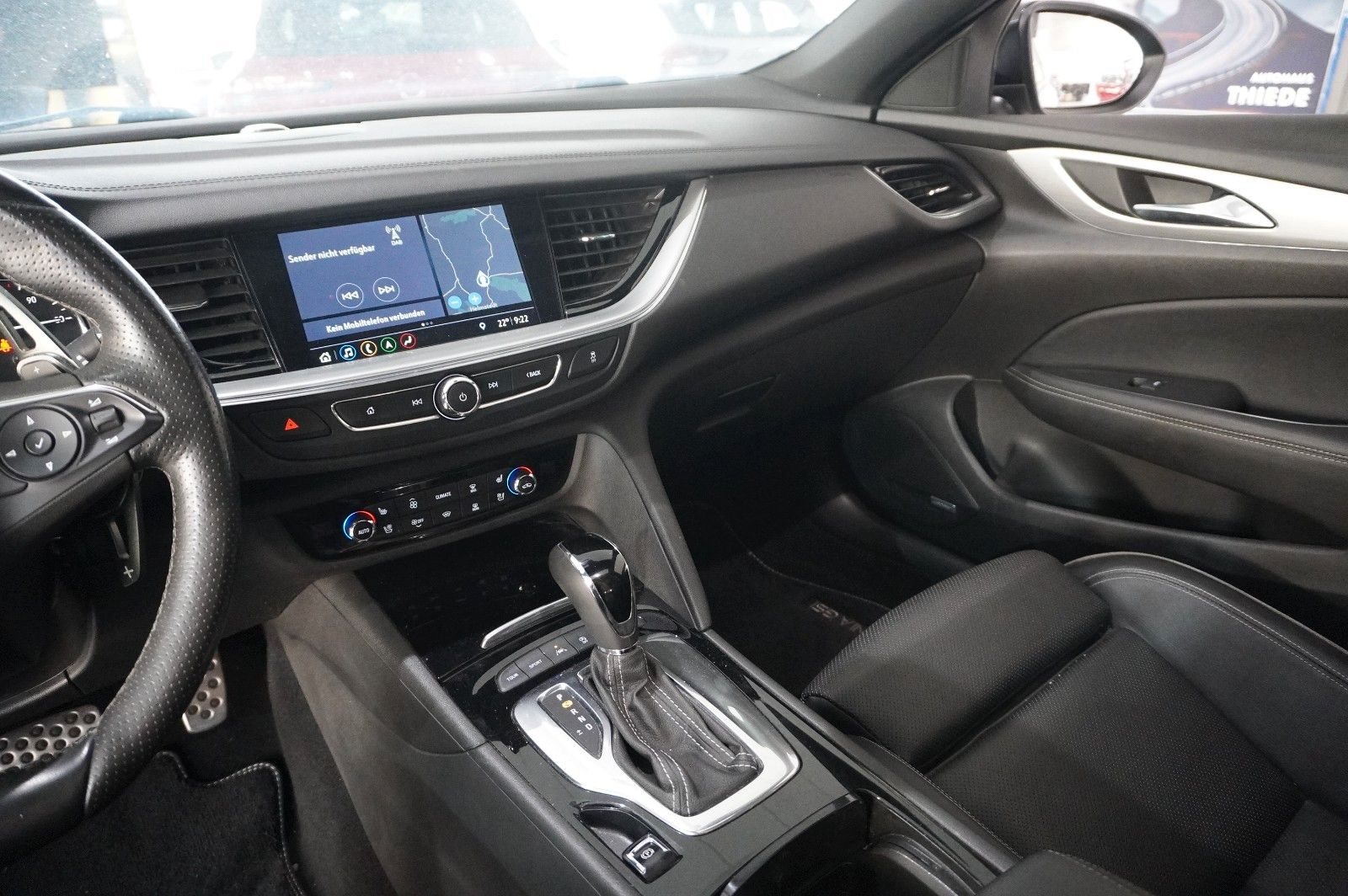 Fahrzeugabbildung Opel Insignia B ST 2.0D GSi 4X4 NAVI/LED/HUD/PANO/AHK