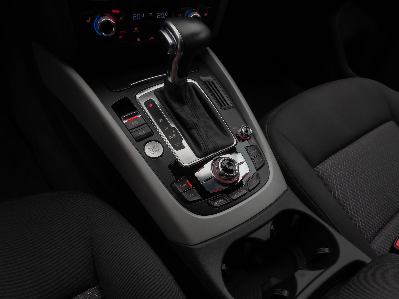 Fahrzeugabbildung Audi Q5 3.0 TDI 180 kW quattro Navi Sitzhzg PDC AHK