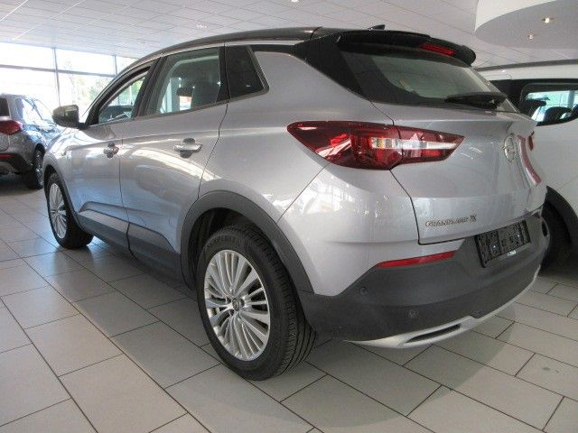 Fahrzeugabbildung Opel Grandland X 1.2T INNOVATION NAVI/LEDER/4xSHZ/LHZ