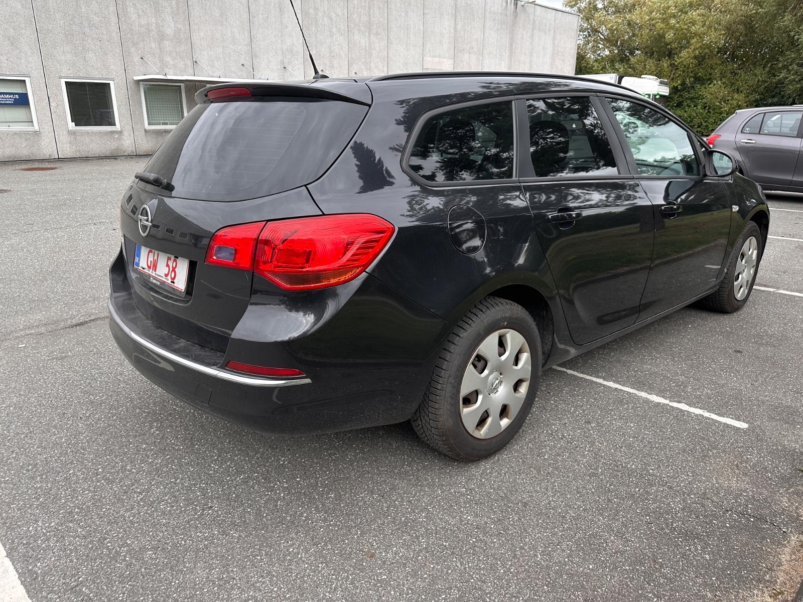 Opel Astra 2015 — photo 5