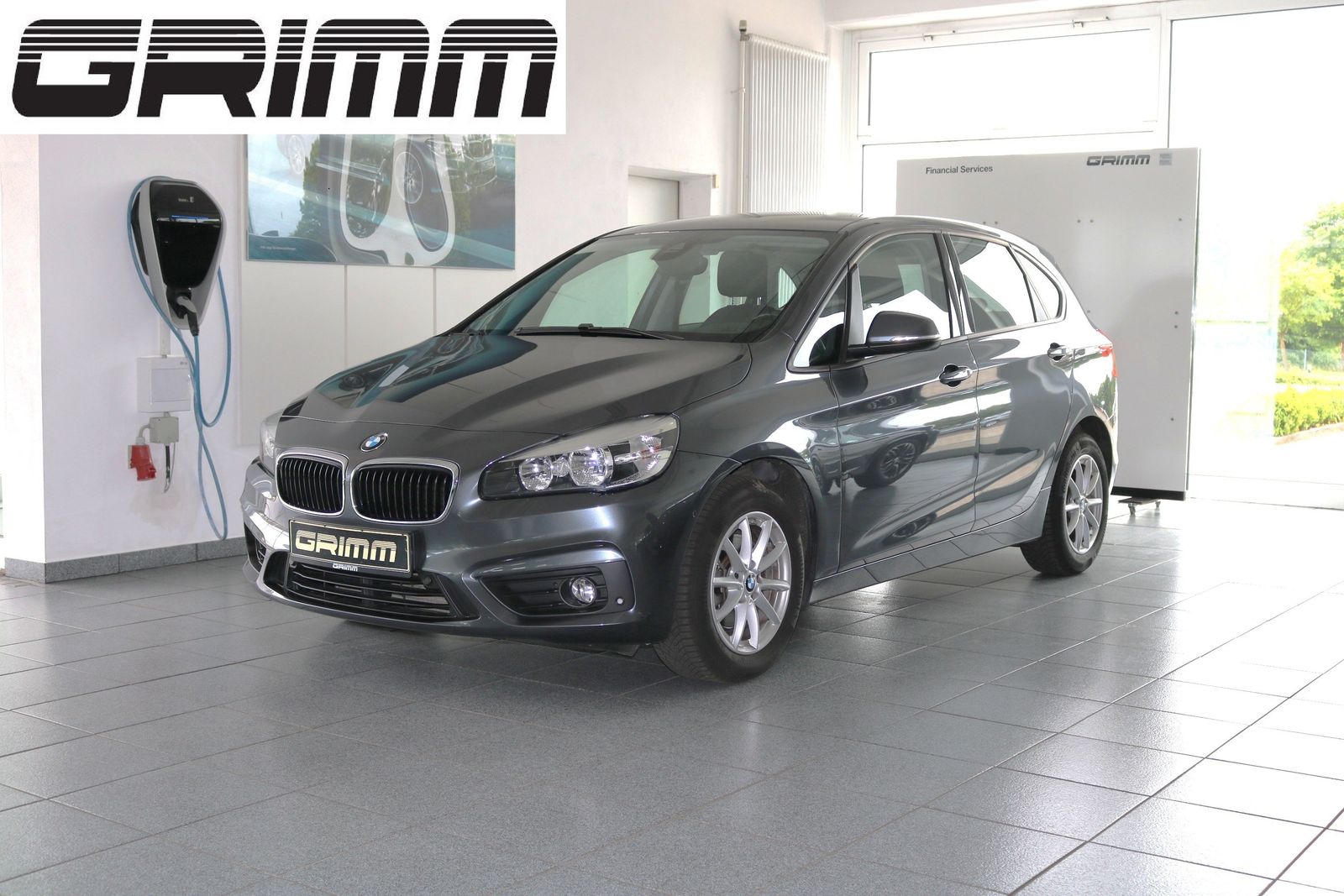 BMW 218i Advantage AHK Navi Tempomat Parkassistent S
