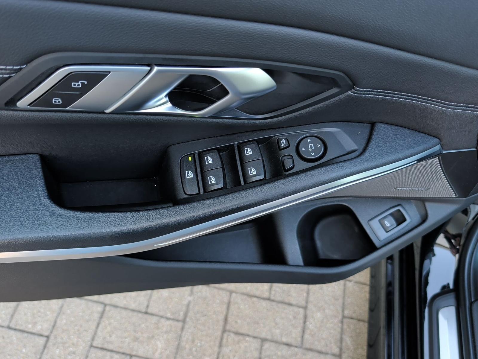 BMW 3 Series i Touring Sport AHK+ACC+Harman+Keyless+Akusti, миниатюра 24