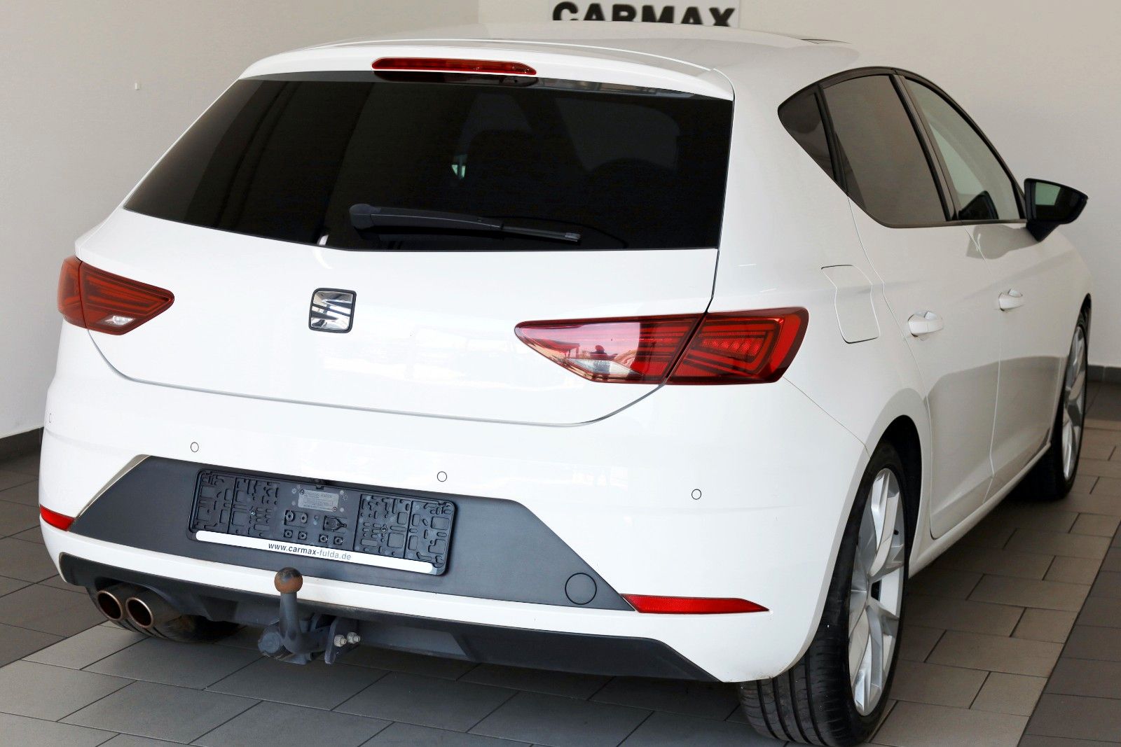 Fahrzeugabbildung SEAT Leon FR T.Leder,Navi,LED,ACC,Apple CarPlay,SD,SH