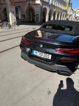 BMW M850i xDrive Cabrio -ALL BLACK - BMW M850 in München