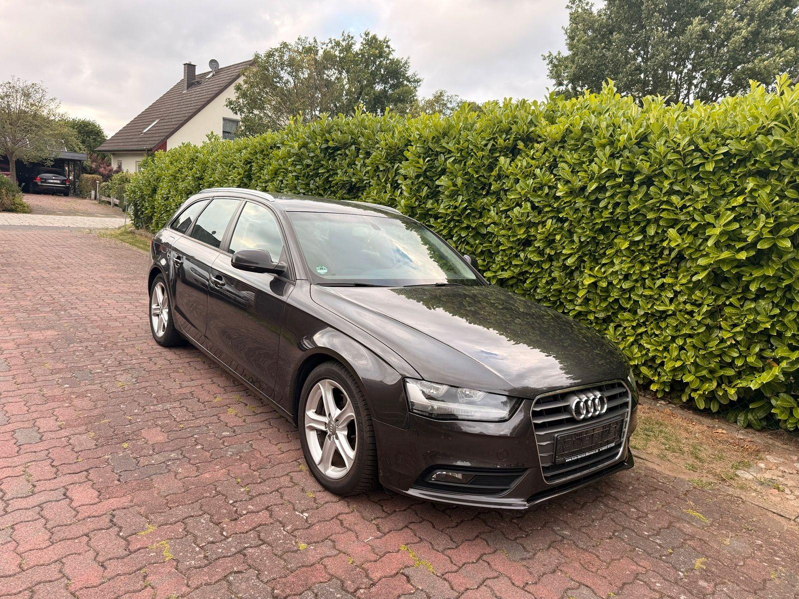Audi A4 2013 — rear view