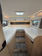 Sunlight T 68 5 Personen Fahrzeug + Automatik