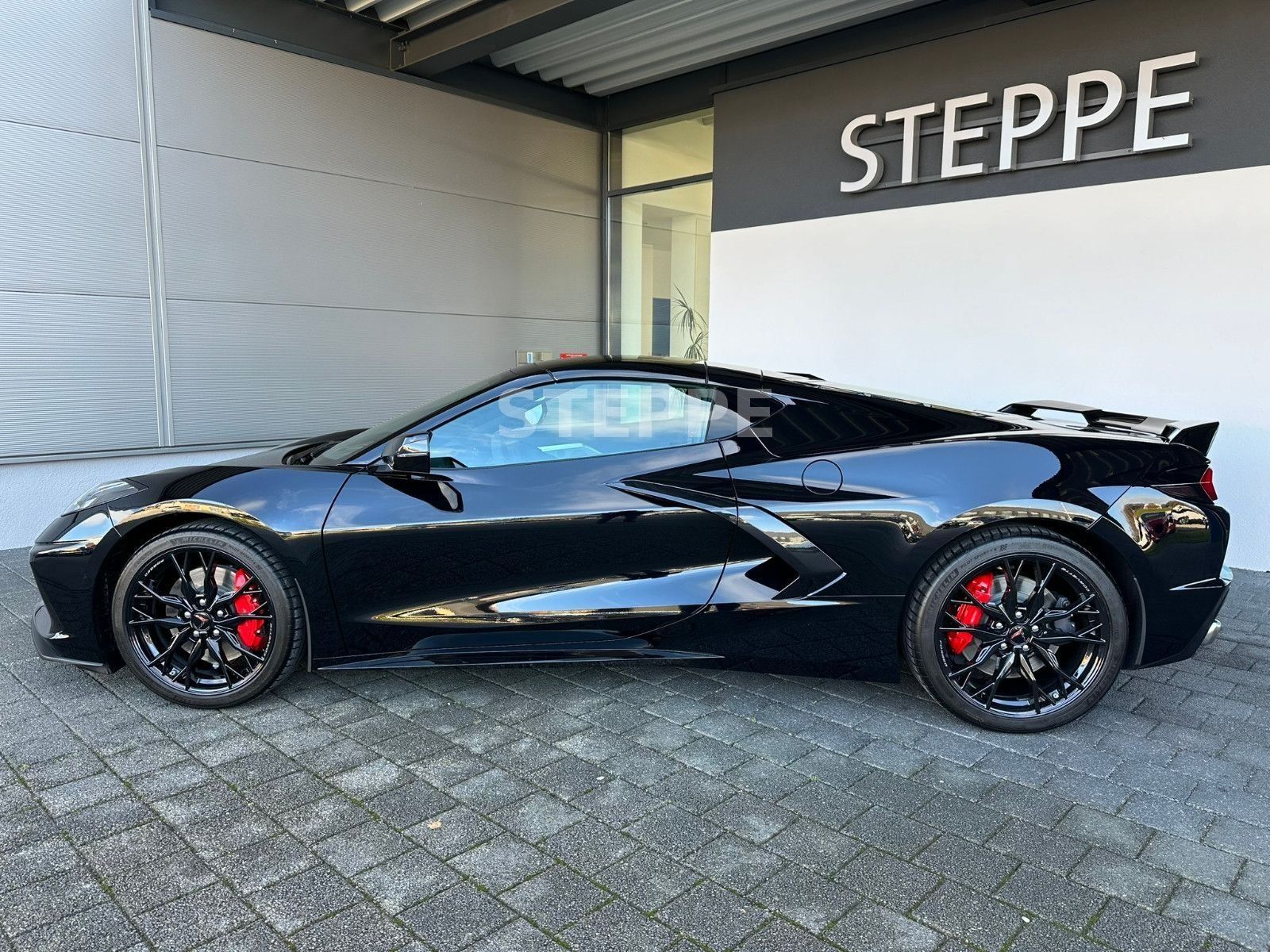 Corvette C8 Stingray Coupe 6,2 V8 3LT Europamodell