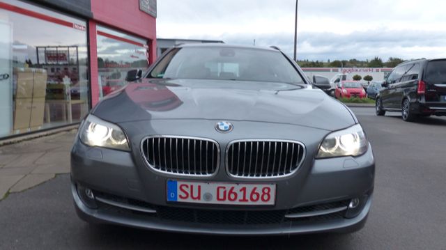 BMW 528 i PANO.NAVI.LUFT. XENON AHK.HEAD-UP .6.GANG