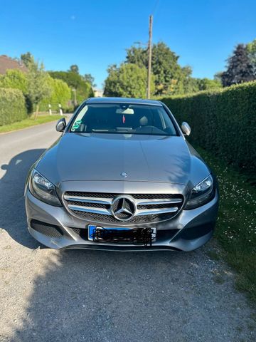 MERCEDES-BENZ Mercedes C 180