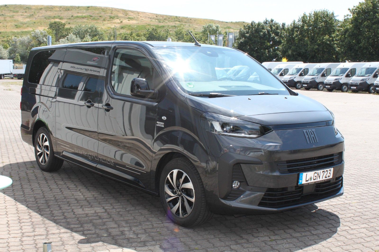 Fahrzeugabbildung Fiat Ulysse 180 BlueHDi L3 Top