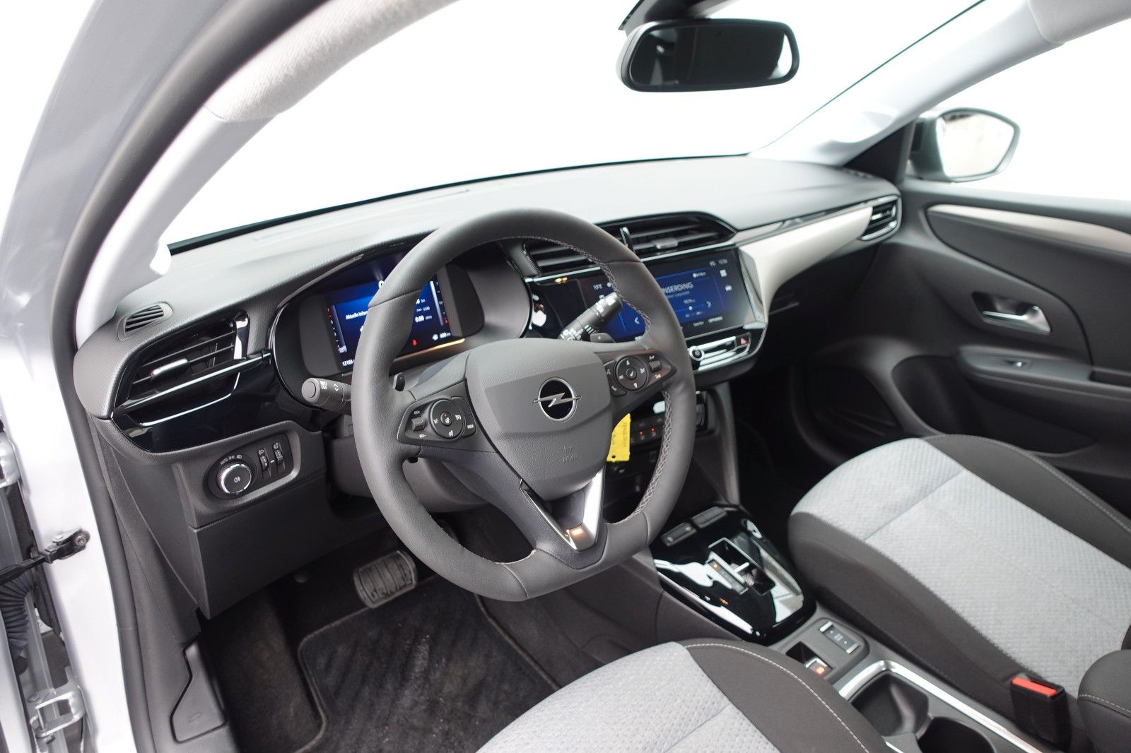 Fahrzeugabbildung Opel Corsa 1.2 Edition Automatik Allwetter,PDC,Kamera