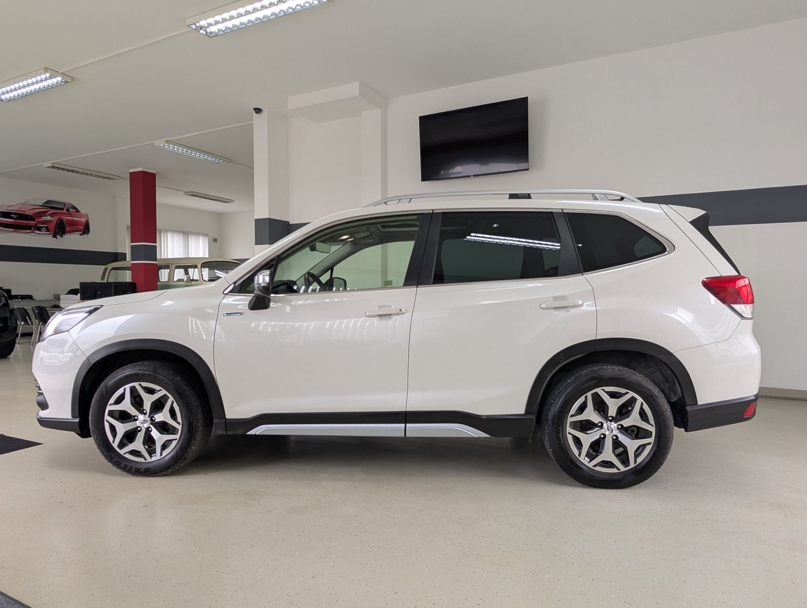 Fahrzeugabbildung Subaru Forester 2.0ie 4X4 ACC LED PANO KAM LEDER APP