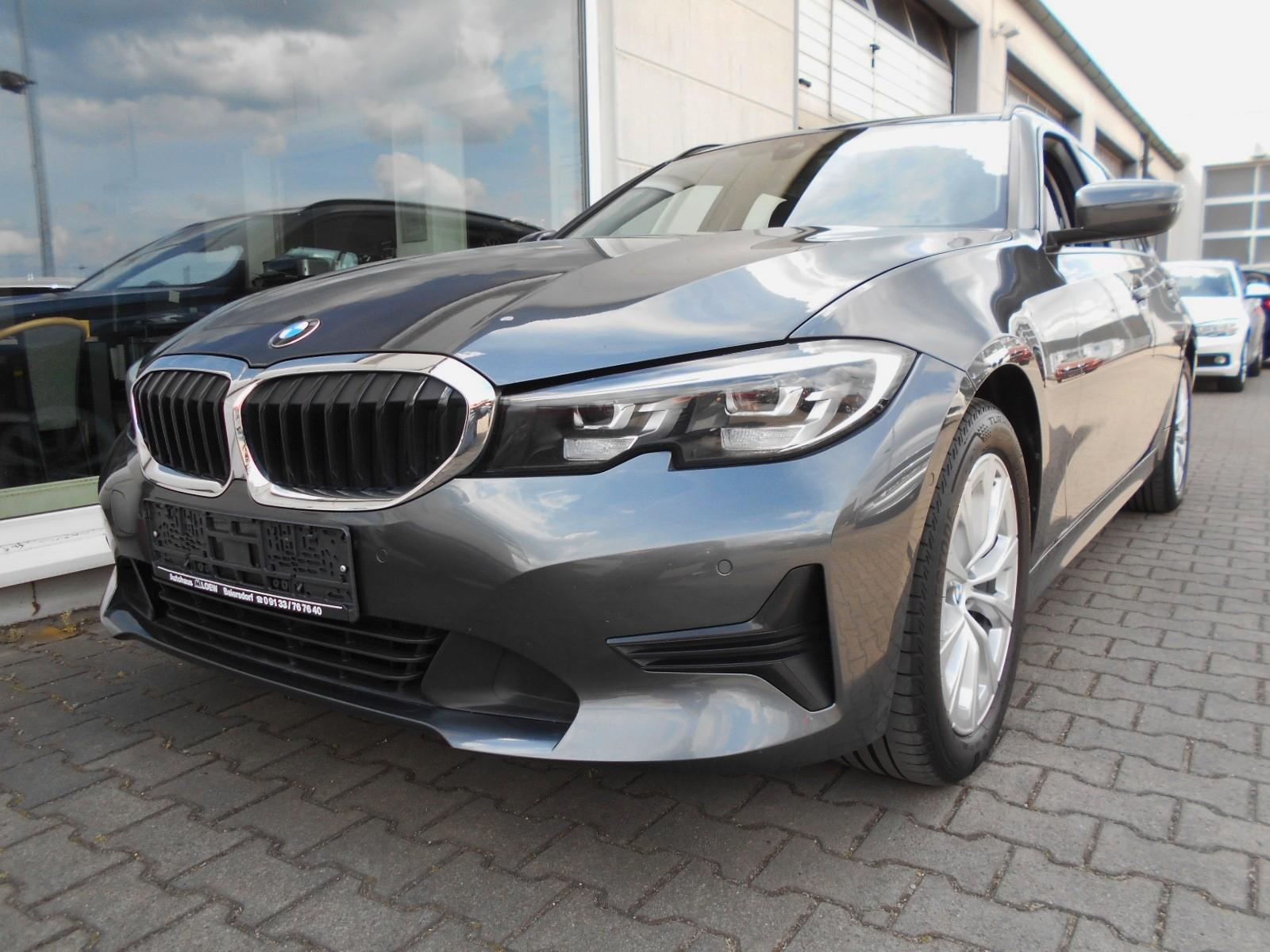 BMW 318dA Touring -KAMERA-NAVI-LED-CARPLAY-WLAN-PDC-