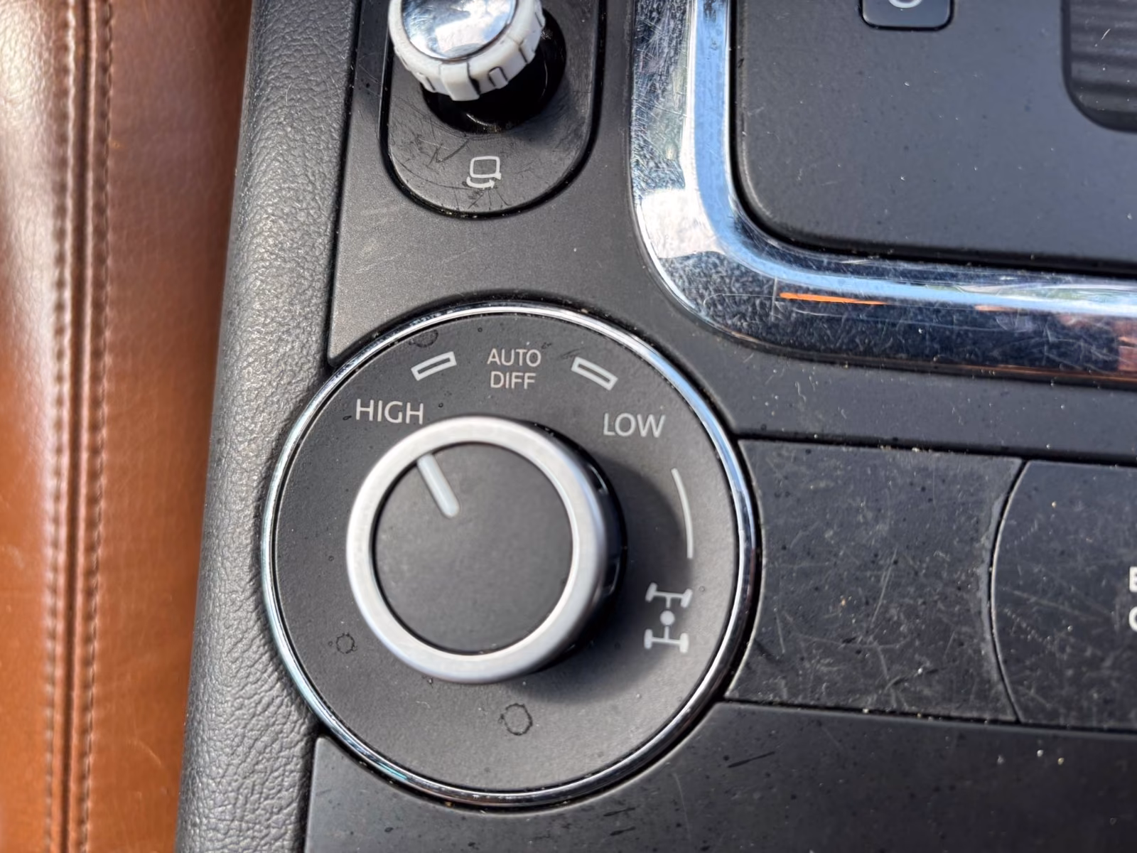 Volkswagen Touareg 2004 — photo 24