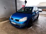 Renault scenic - Renault Scenic aus 2005 mit Diesel-Antrieb