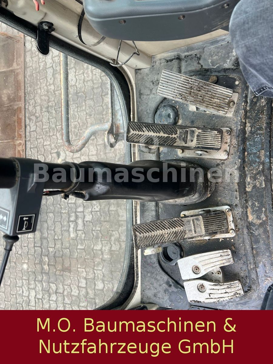 Fahrzeugabbildung Liebherr A 311 Litronic / Hammerleitung / SW / VSA / ZSA