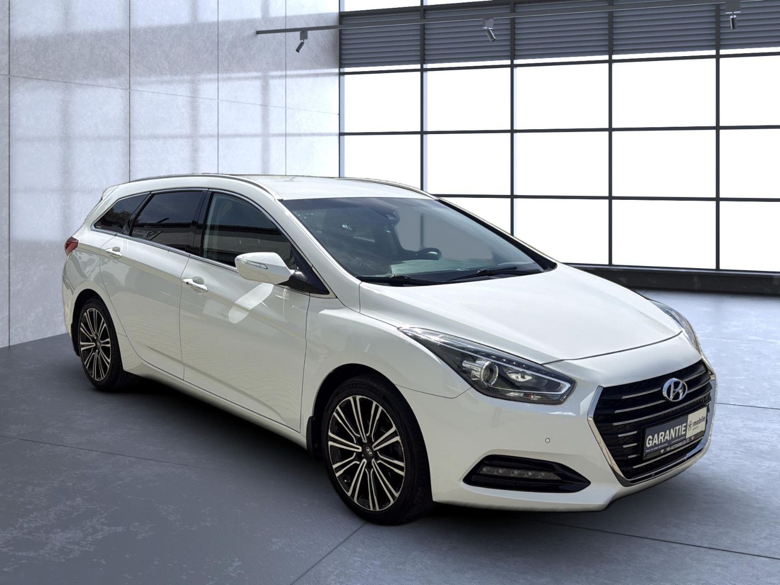 Fahrzeugabbildung Hyundai i40 2.0 GDI / unfallfrei / AHK