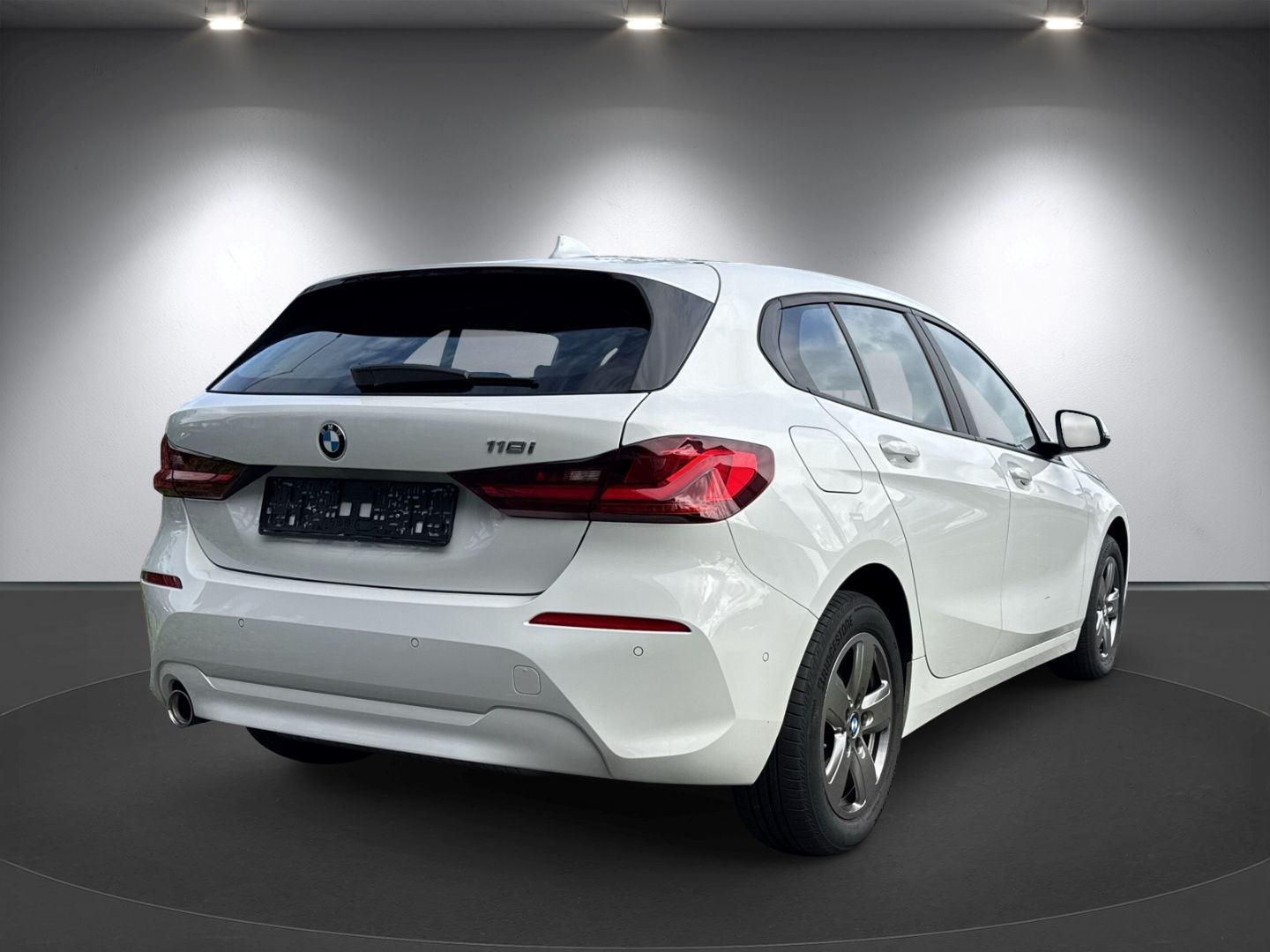 BMW 118 i Advantage Driving Assitant Fernlichtassist foto 4
