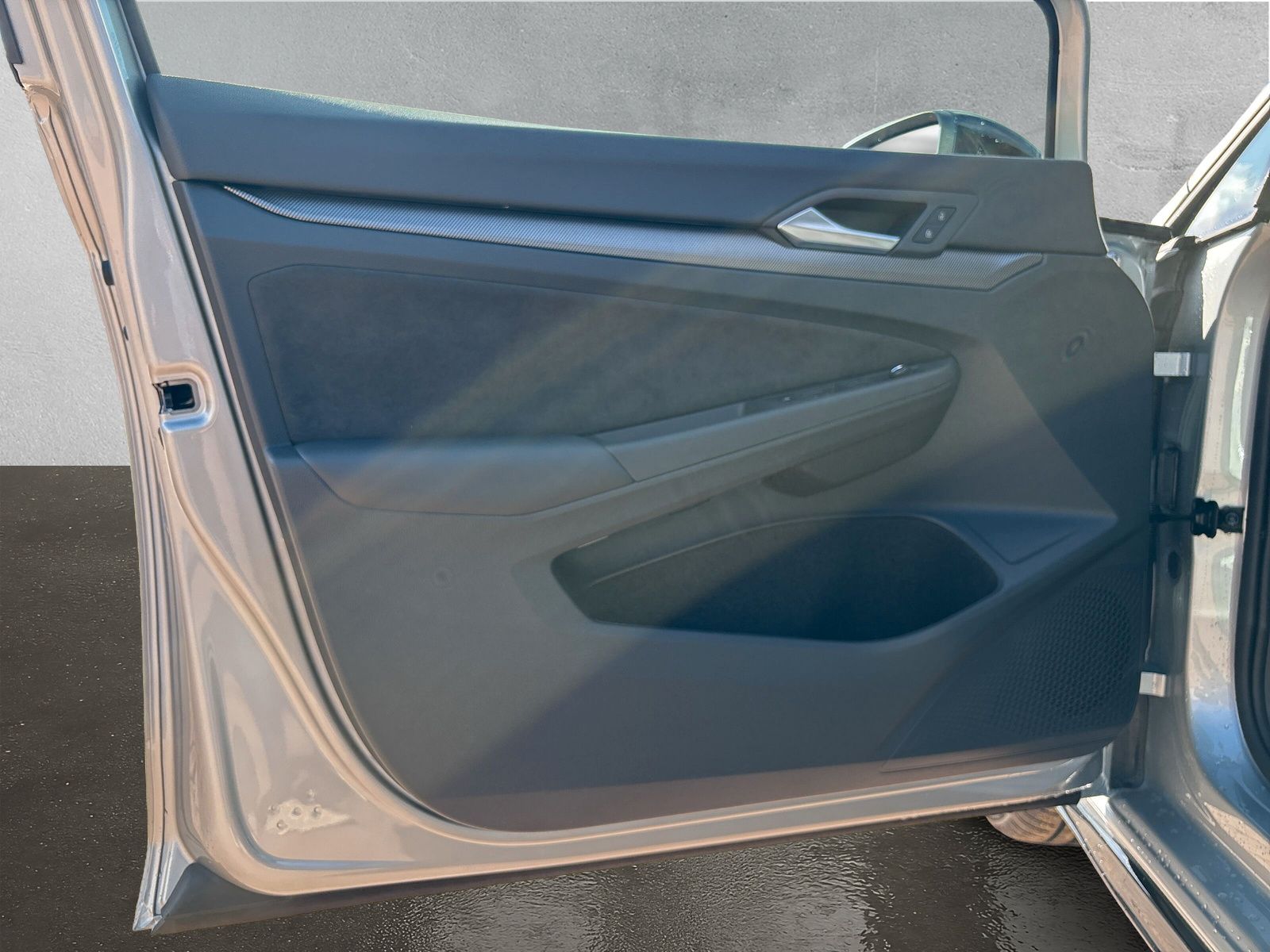 Fahrzeugabbildung Volkswagen Golf 2.0 TDI DSG R-Line AHK