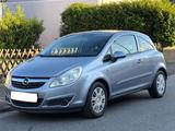 Opel Corsa D 1.4 -TÜV NEU-LENK/SHZ-KLIMA-8x REIFEN-ZV - Opel Corsa: Reifen