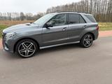 Mercedes-Benz GLE 350 d 4MATIC - - graue Mercedes-Benz GLE 350
