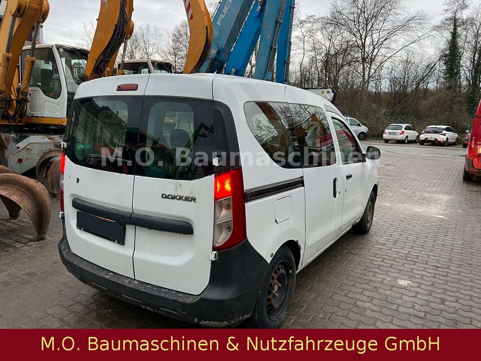 Fahrzeugabbildung Dacia Dokker / 1,6 / Benzin /