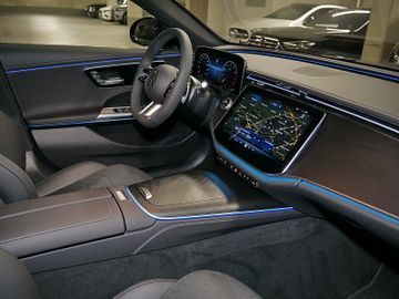 Mercedes E 200 - 5