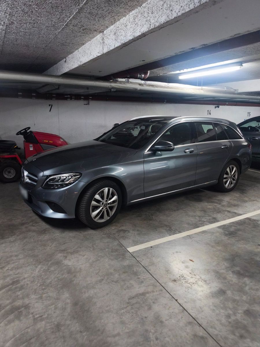 MERCEDES-BENZ einen Mercedes Benz c220d Allrad an gegen ...