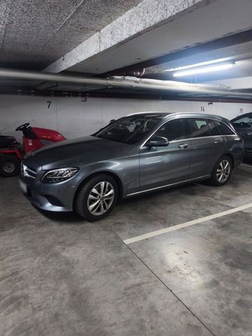 MERCEDES-BENZ einen Mercedes Benz c220d Allrad an gegen ...