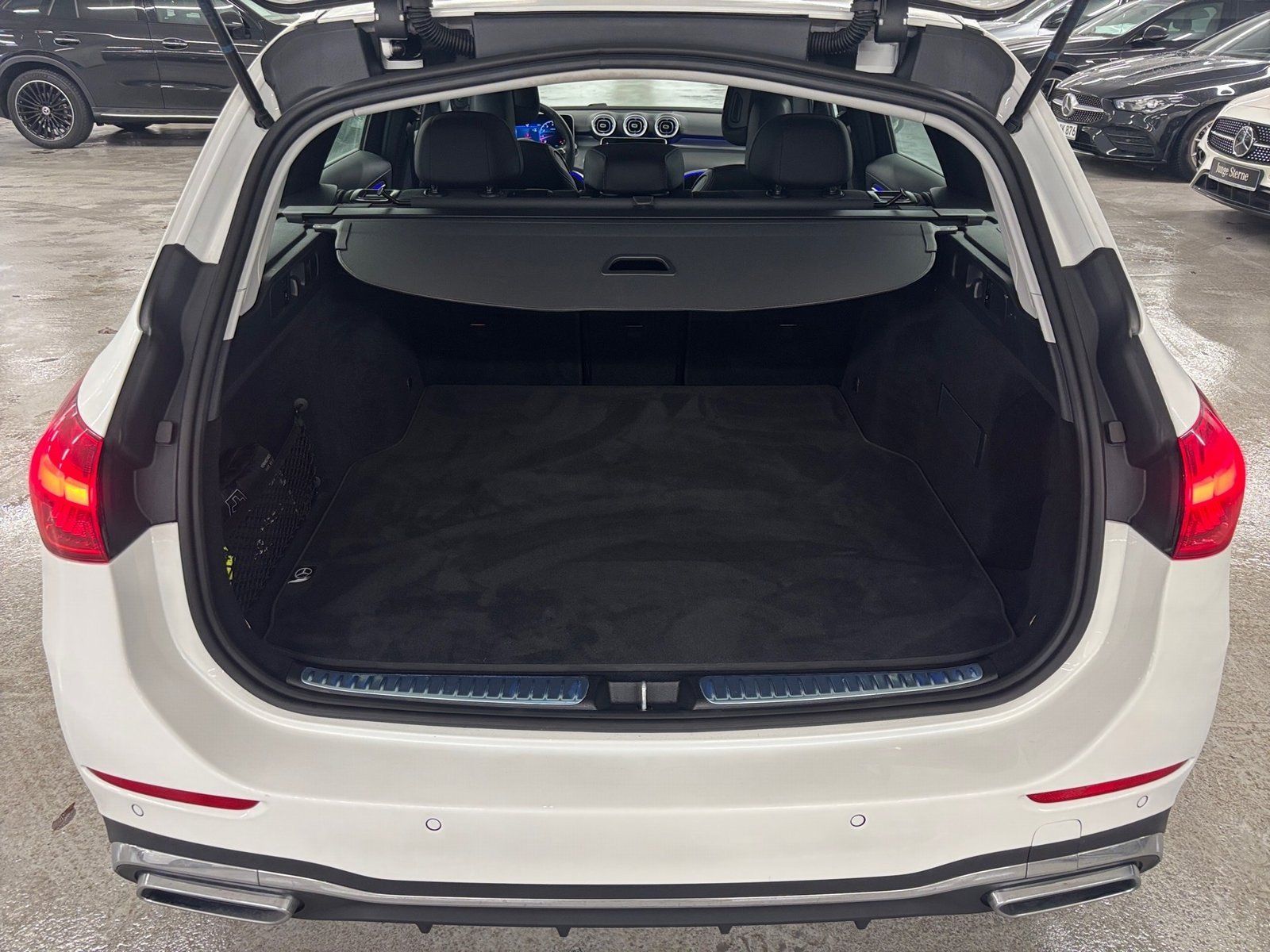 Fahrzeugabbildung Mercedes-Benz C 200 T AMG*AHK*Distronic*360°*Totwinkel*Memory*