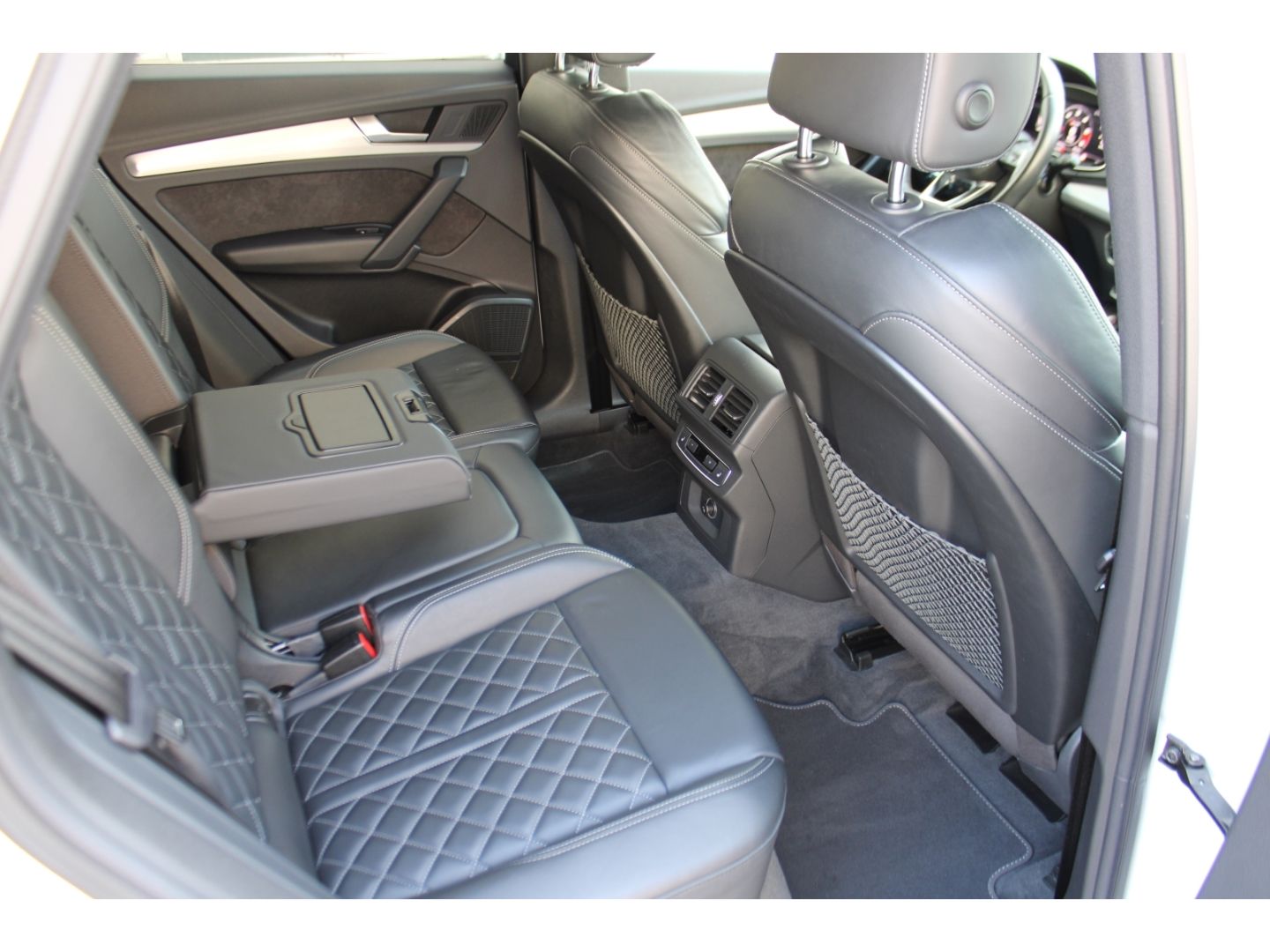 AUDI SQ5 3.0TDI quattro Matrix Pano B&O StHzg 8fach A - Image 10