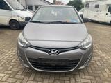 Hyundai i20 1.1 CRDi FIFA World Cup EDITION Silver - Hyundai i20 mit Diesel-Antrieb: Kleinwagen