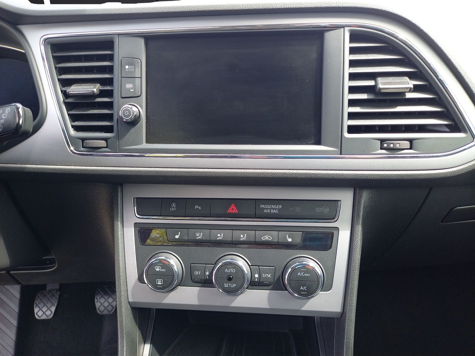 Fahrzeugabbildung SEAT Leon Sportstourer Xcellence 1.5 TSI ACT ACC NAVI