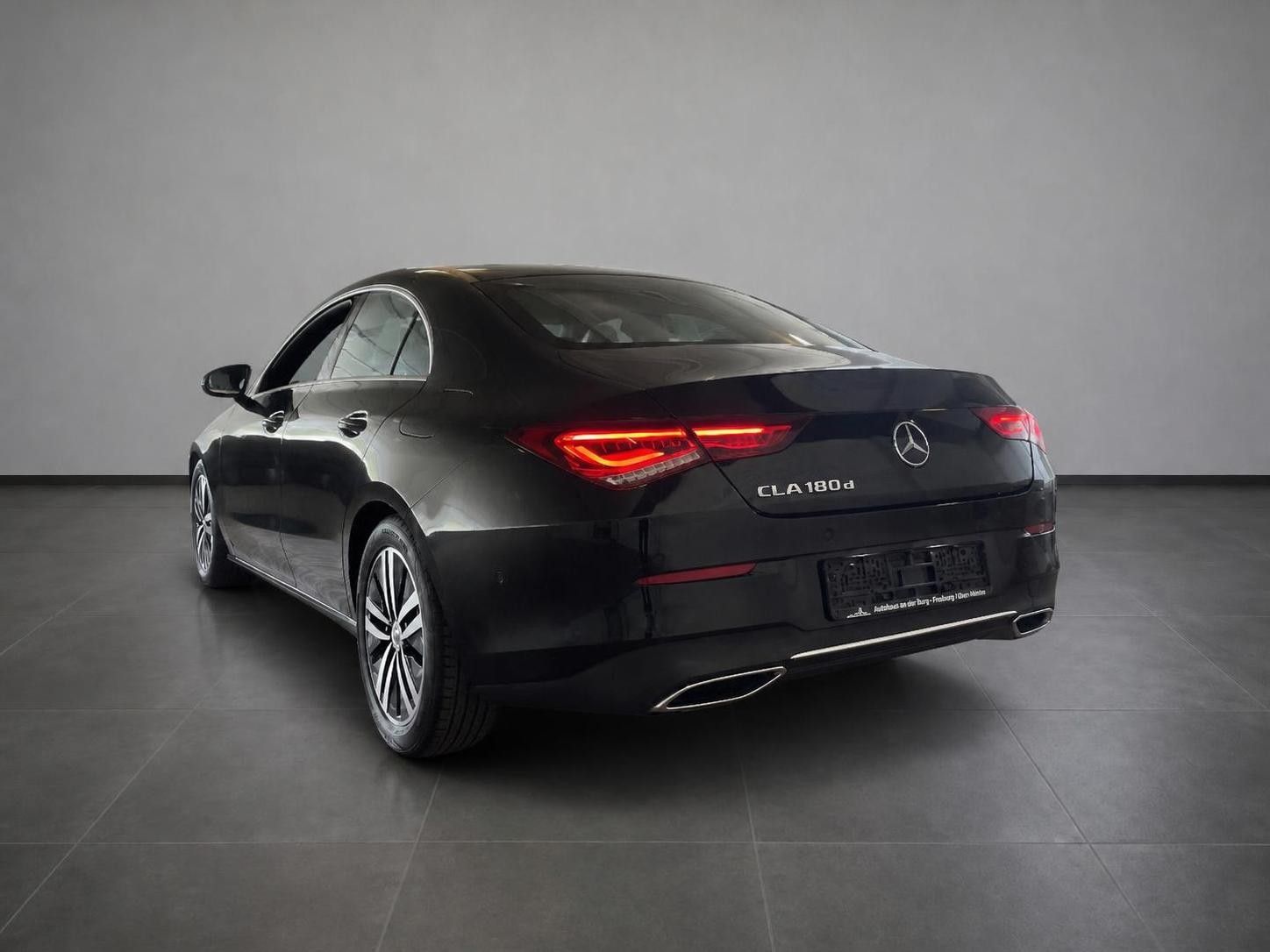 Mercedes-Benz CLA 180 d Navi DAB Radio foto 5