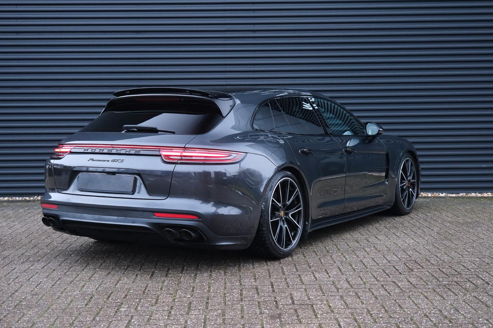 Porsche PANAMERA SPORT TOURISMO 4.0GTS SPORT CHRONO