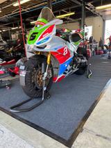 Aprilia RSV4 1100 Factory - Offers