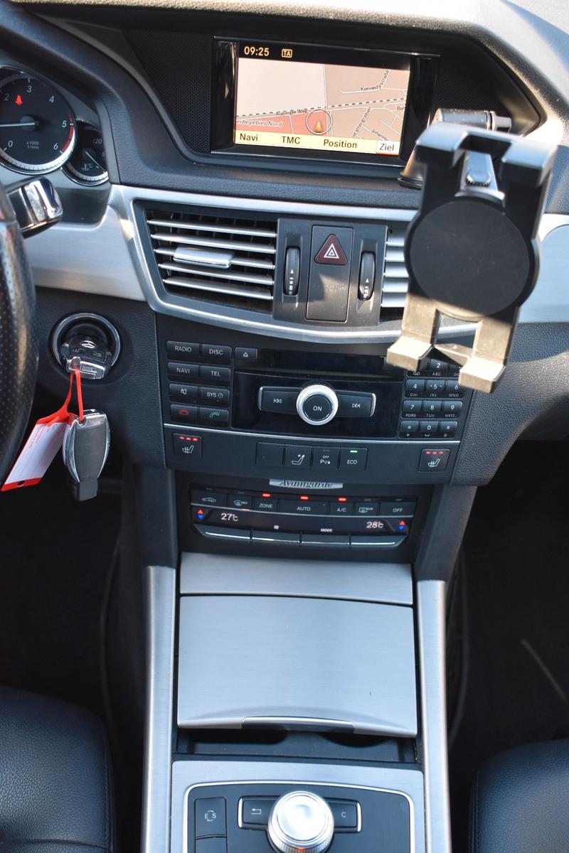 Mercedes-Benz E220 2012 — photo 9