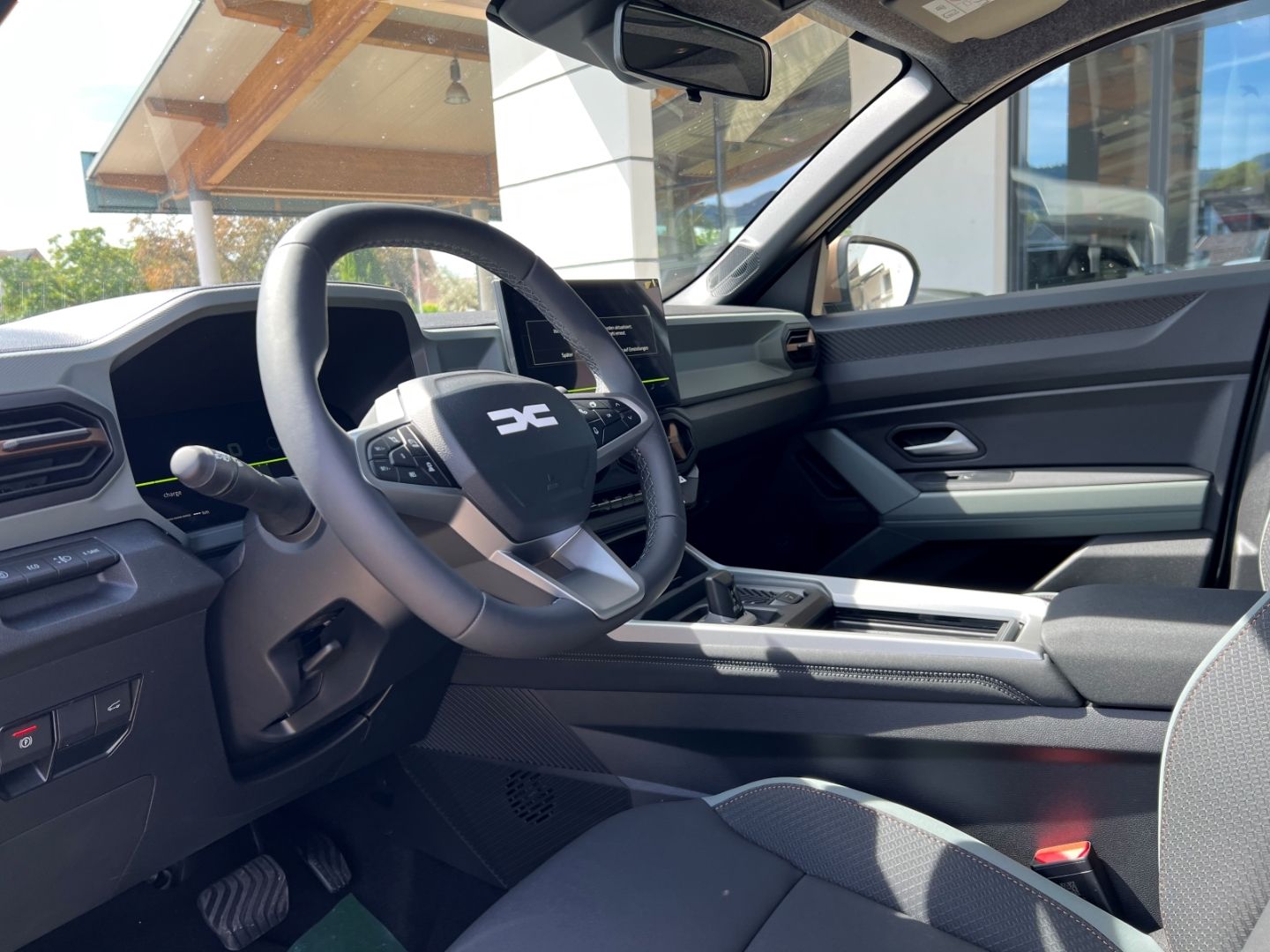 Fahrzeugabbildung Dacia Bigster Extreme HYBRID 155 El. Panodach Navi Dig