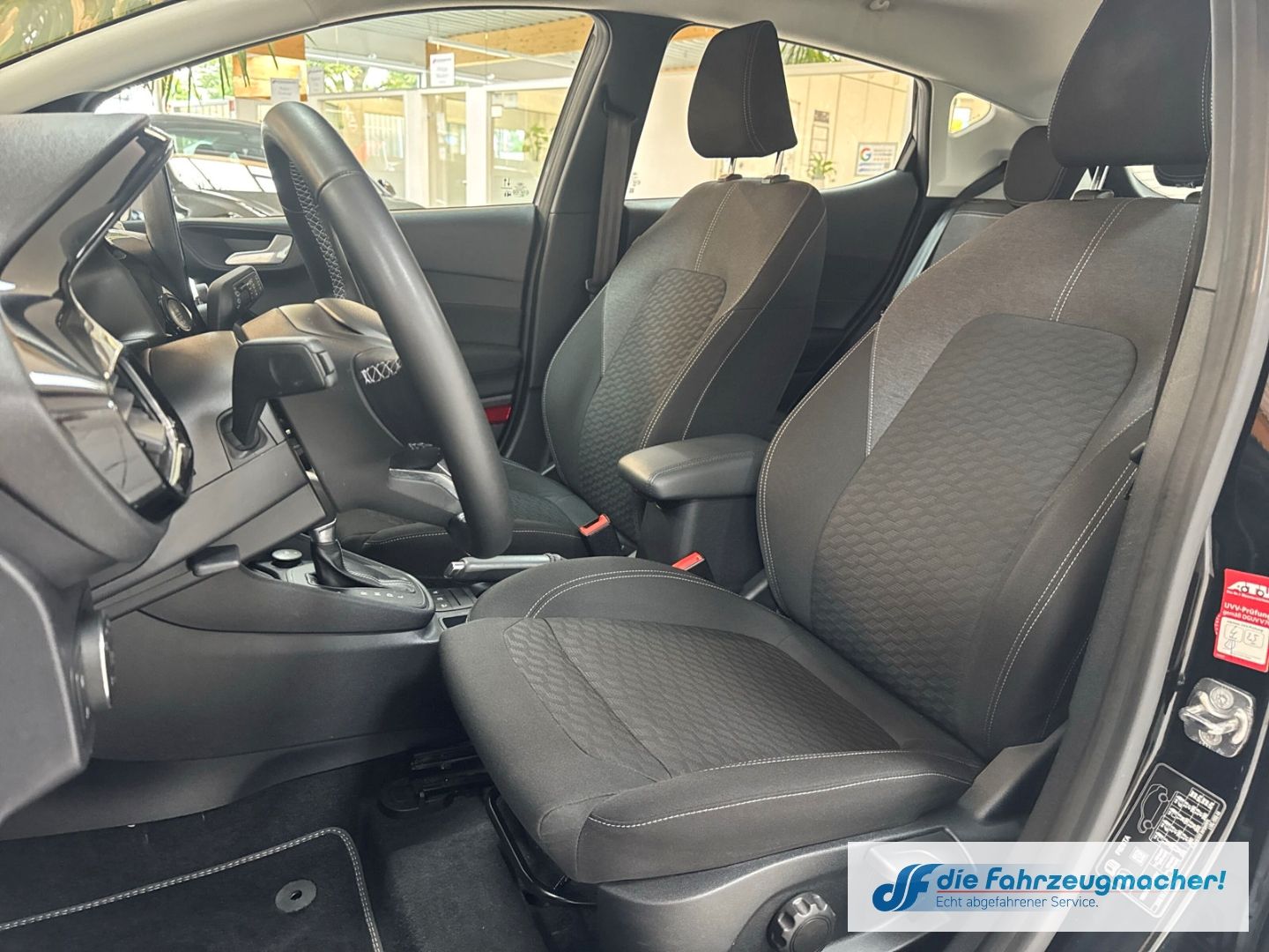 Fahrzeugabbildung Ford Fiesta Titanium 1.0 EcoBoost M-Hybrid EU6d Navi