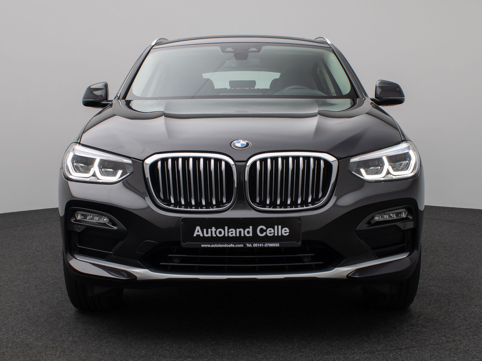 Fahrzeugabbildung BMW X4 xD30i xLine Panorama Kamera HUD HiFi DisplKey