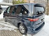 Volkswagen T7 Multivan 1,5 TSI DSG Life Standheizung AHK  - VW T7 Multivan von privat