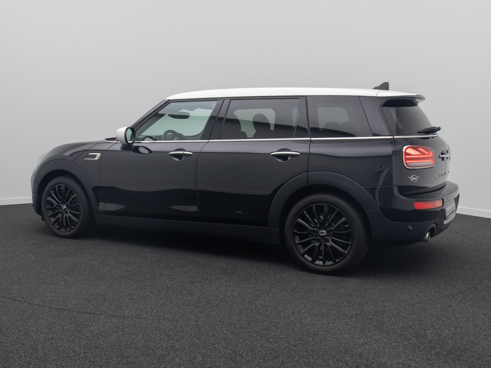 Fahrzeugabbildung MINI Cooper Clubman HUD Kamera DAB H/K Panorama Voll