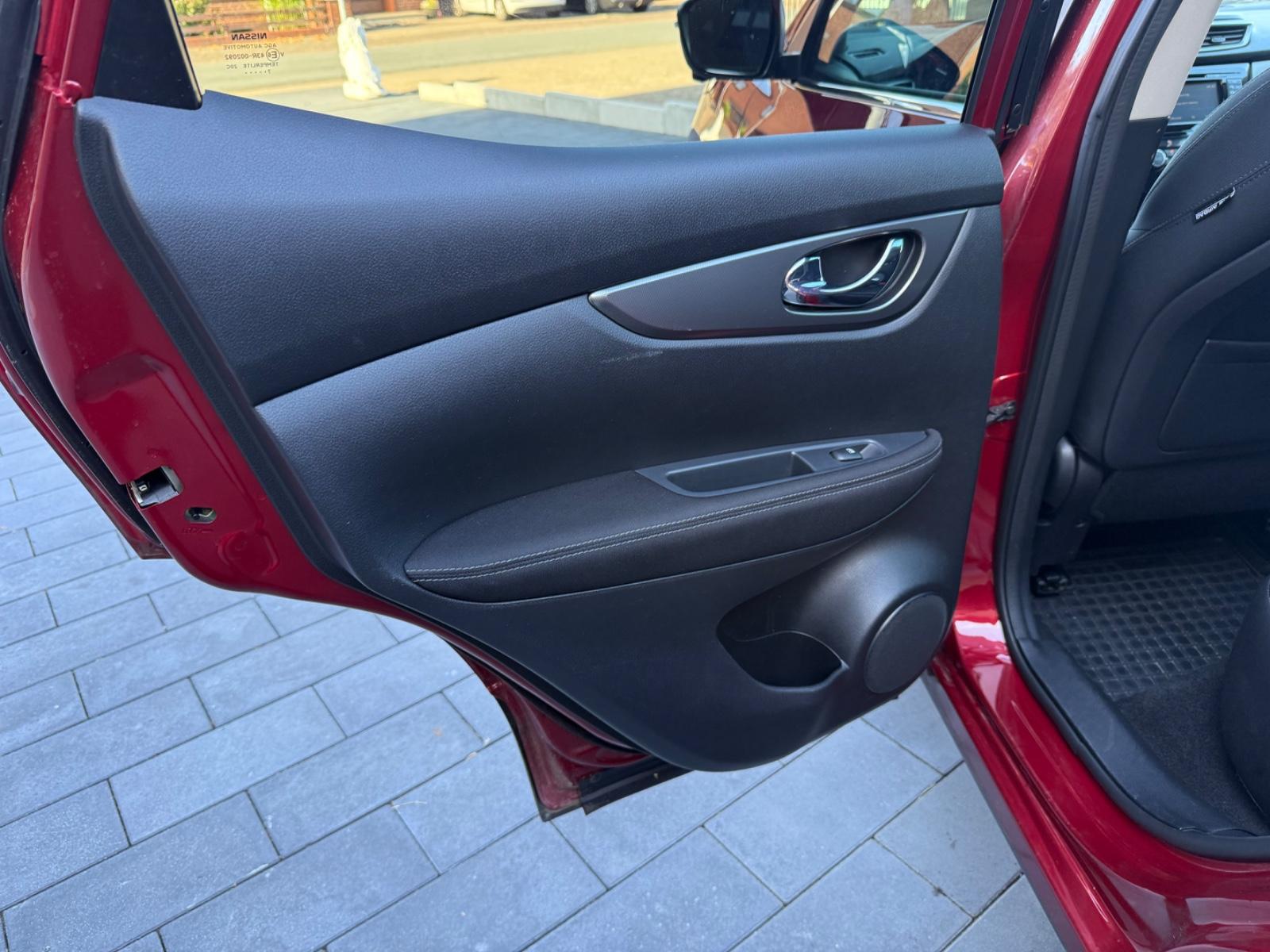 Nissan Qashqai N-Connecta I PANO I 360 KAM I LED