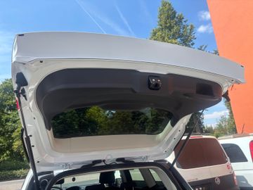 Ford Kuga - 10